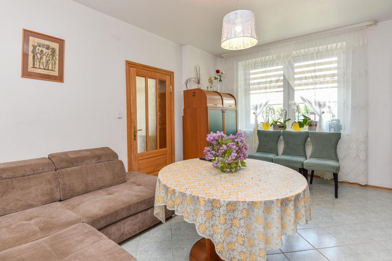 Medziotoju Apartment In Old City Palanga Exteriör bild