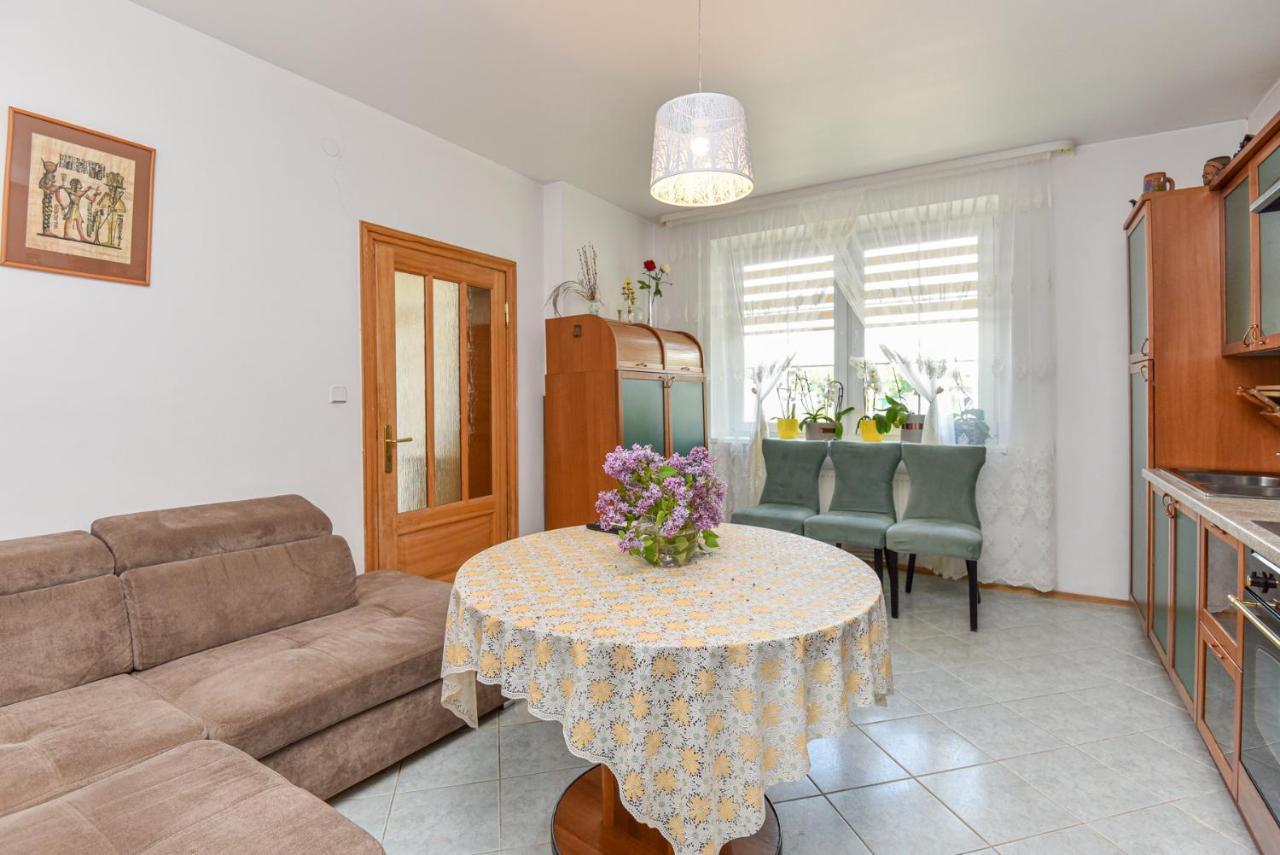 Medziotoju Apartment In Old City Palanga Exteriör bild
